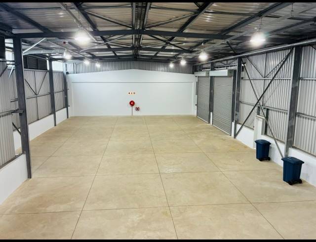 561M² WAREHOUSE TO LET IN GLEN ANIL